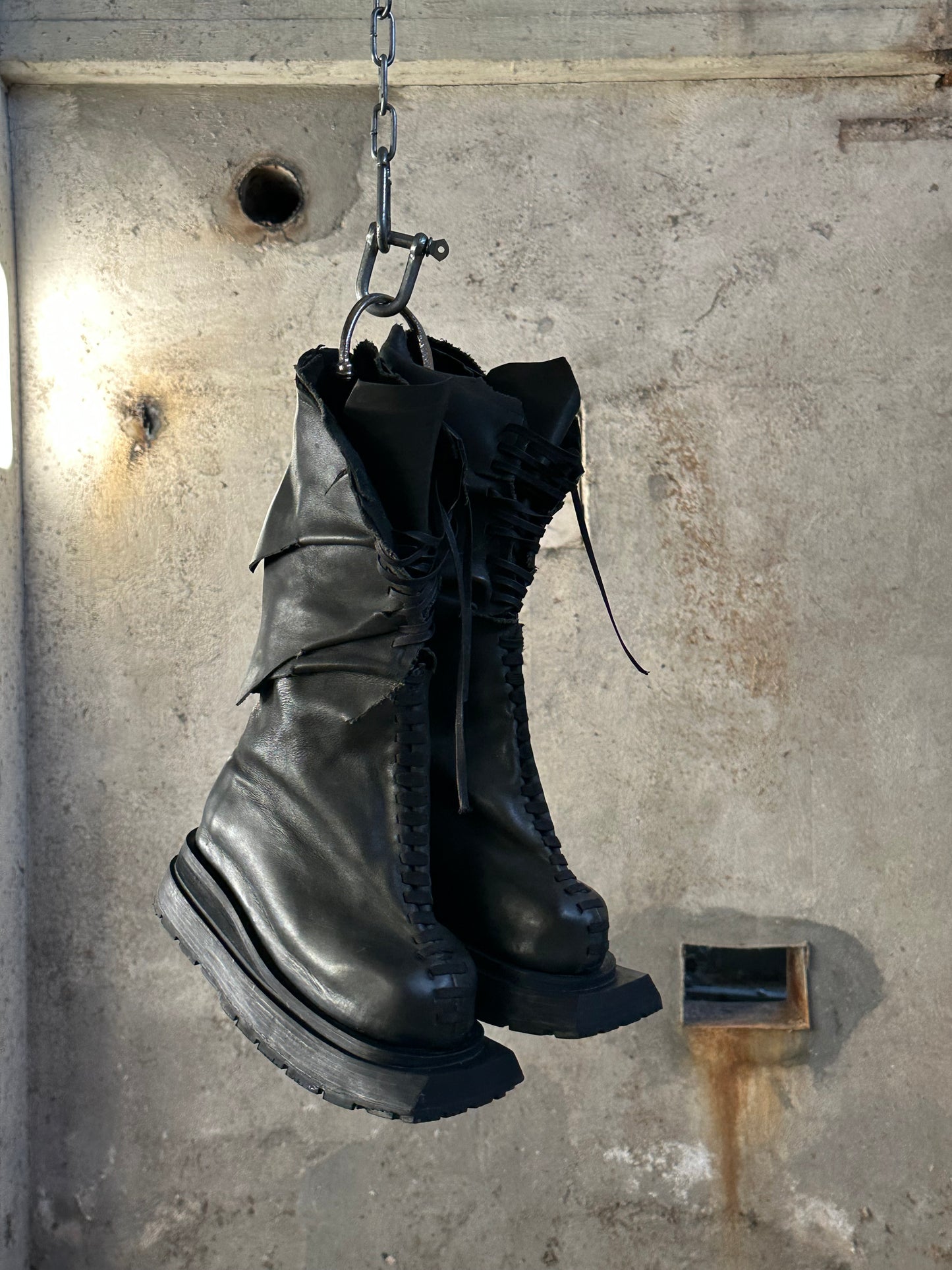[object 8000] TIRE boots