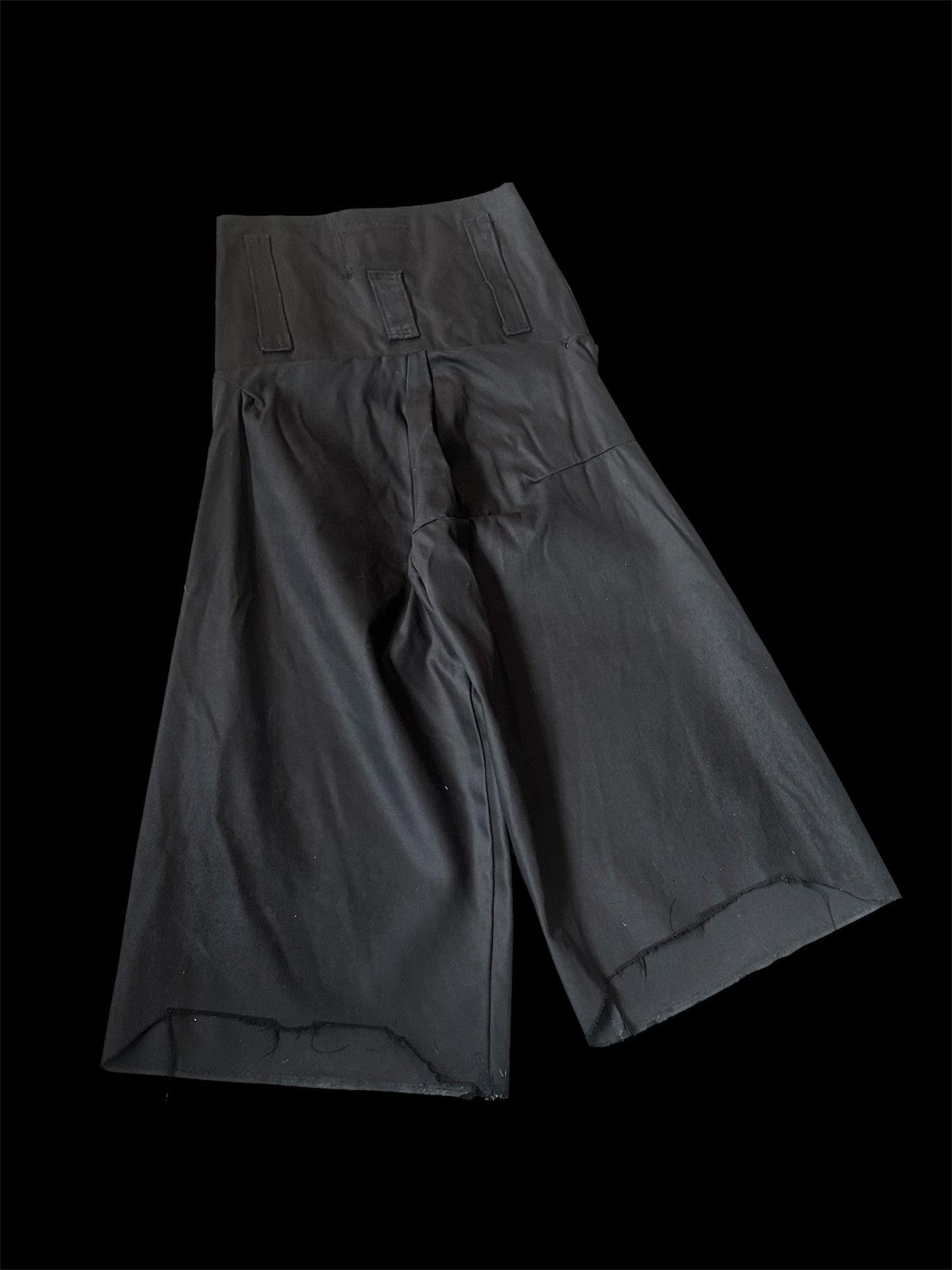 [object 2711] INTENSE