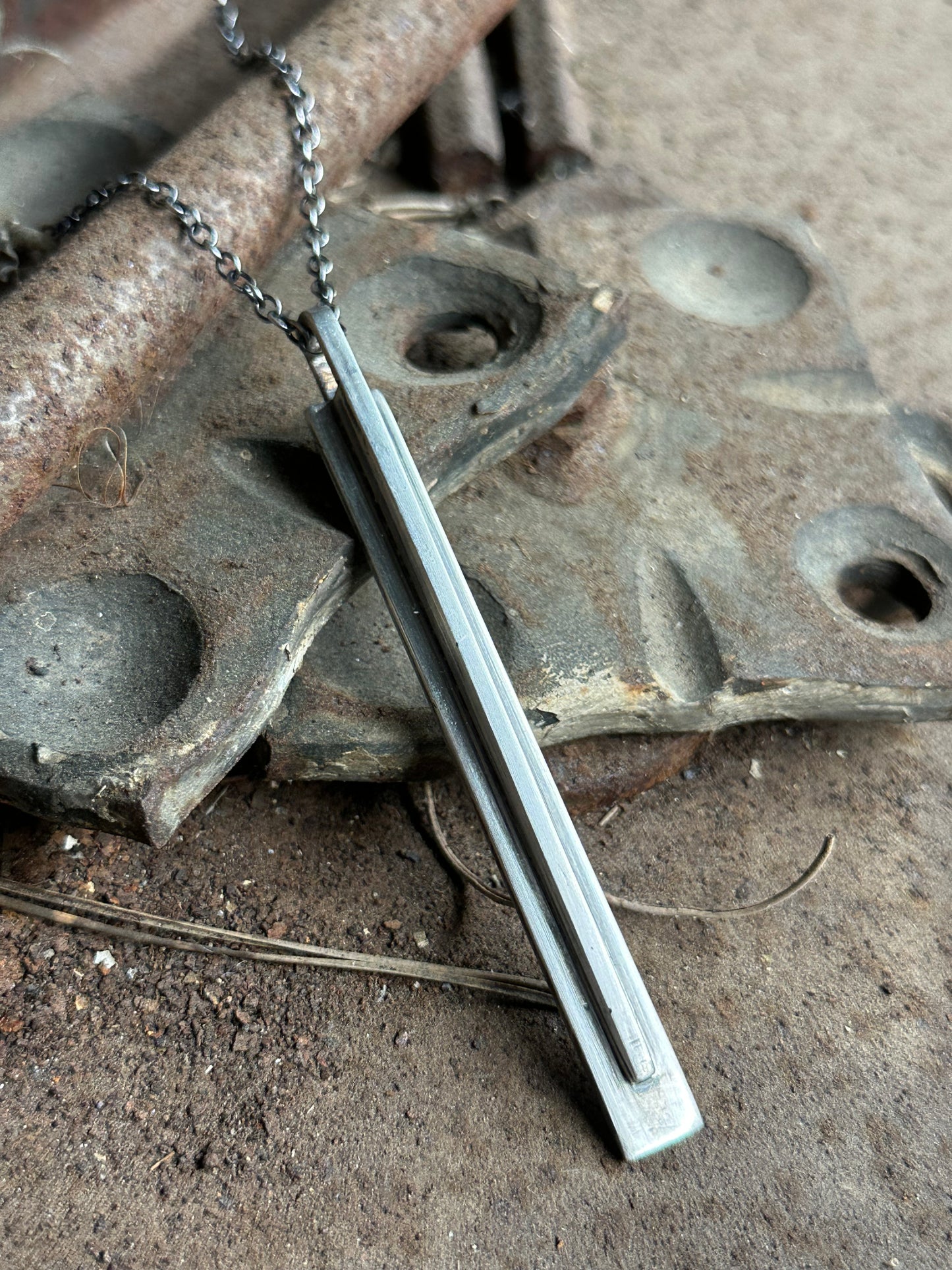 [object 1929] STAB pendant