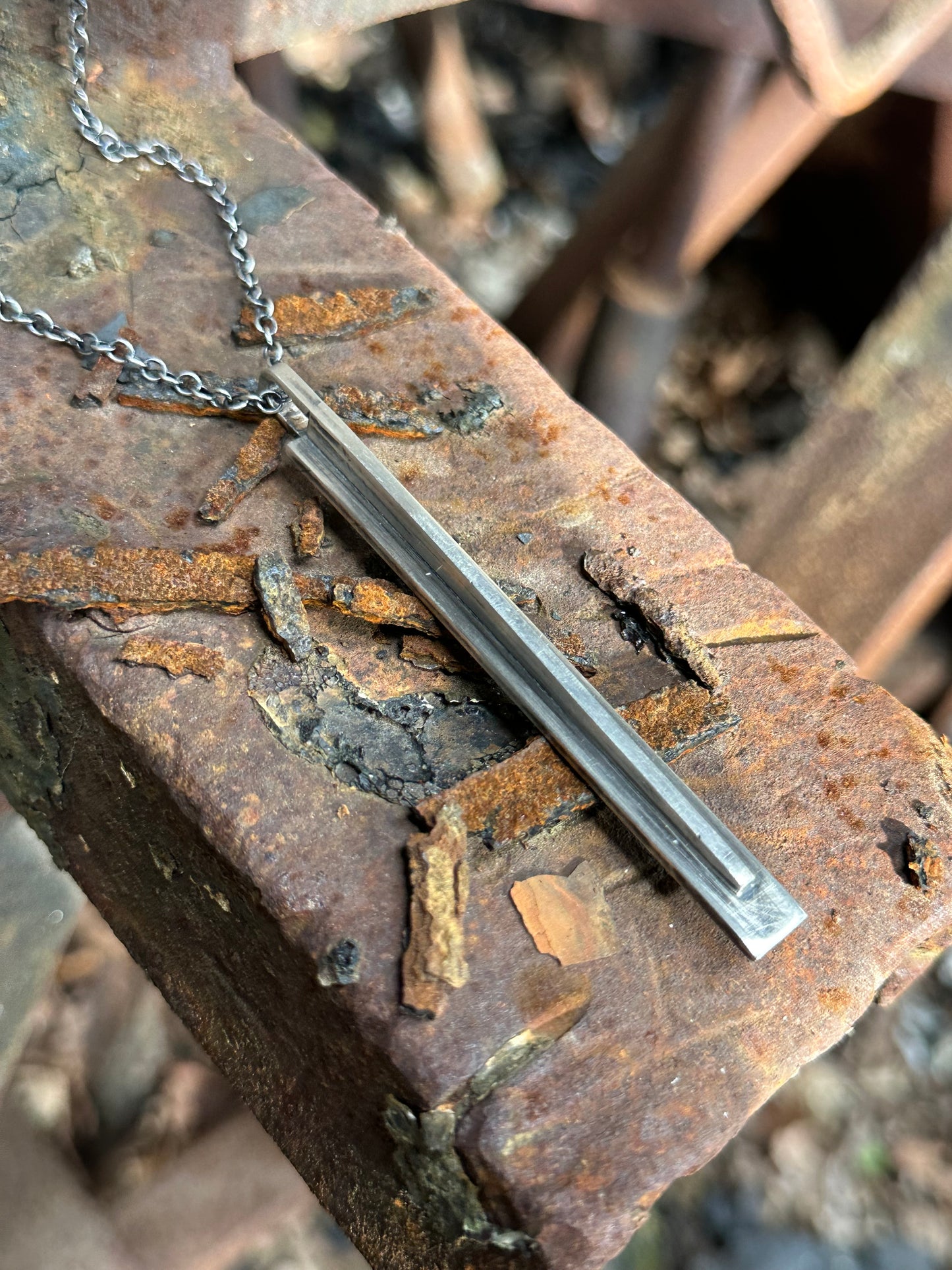 [object 1929] STAB pendant